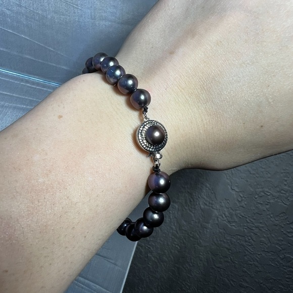 7-8 mm Peacock Pearl Necklace & Bracelet. - Picture 6 of 7